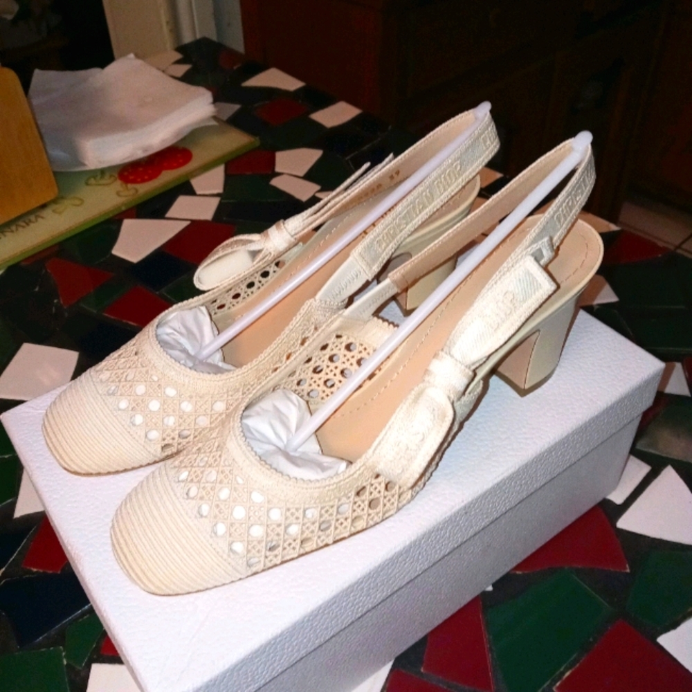 Dior Pump